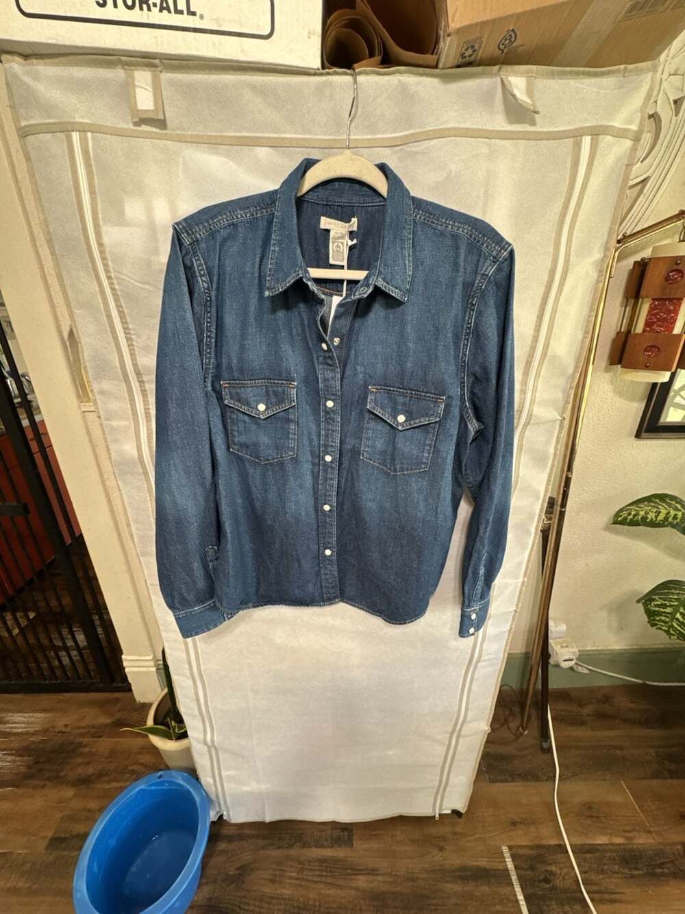 XL NWT Outerknown Women's Denim Long Sleeve Button Up Shirt Size XL